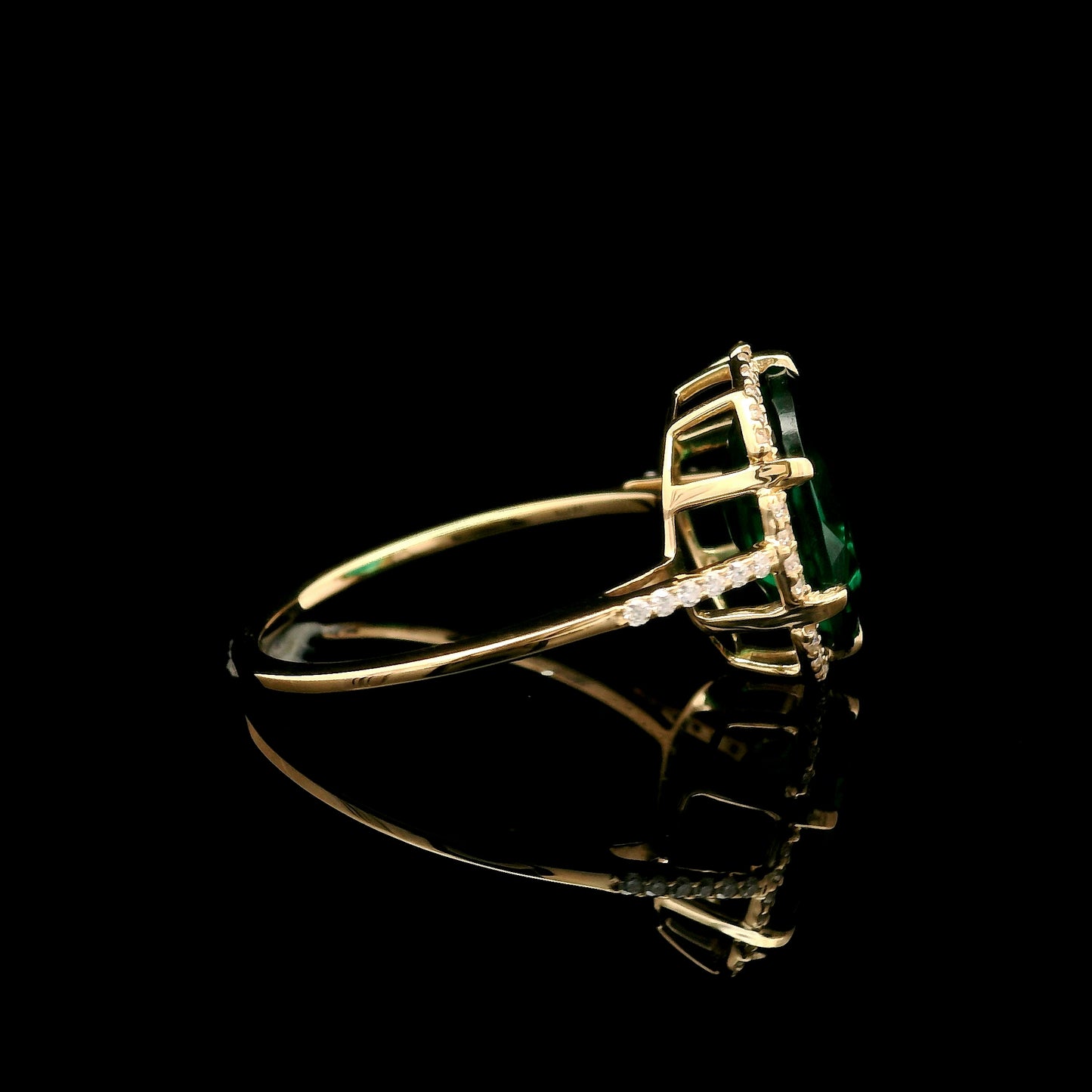 2.98 Ct Oval Mixed Cut Lab Grown Emerald 14K Gold Ring