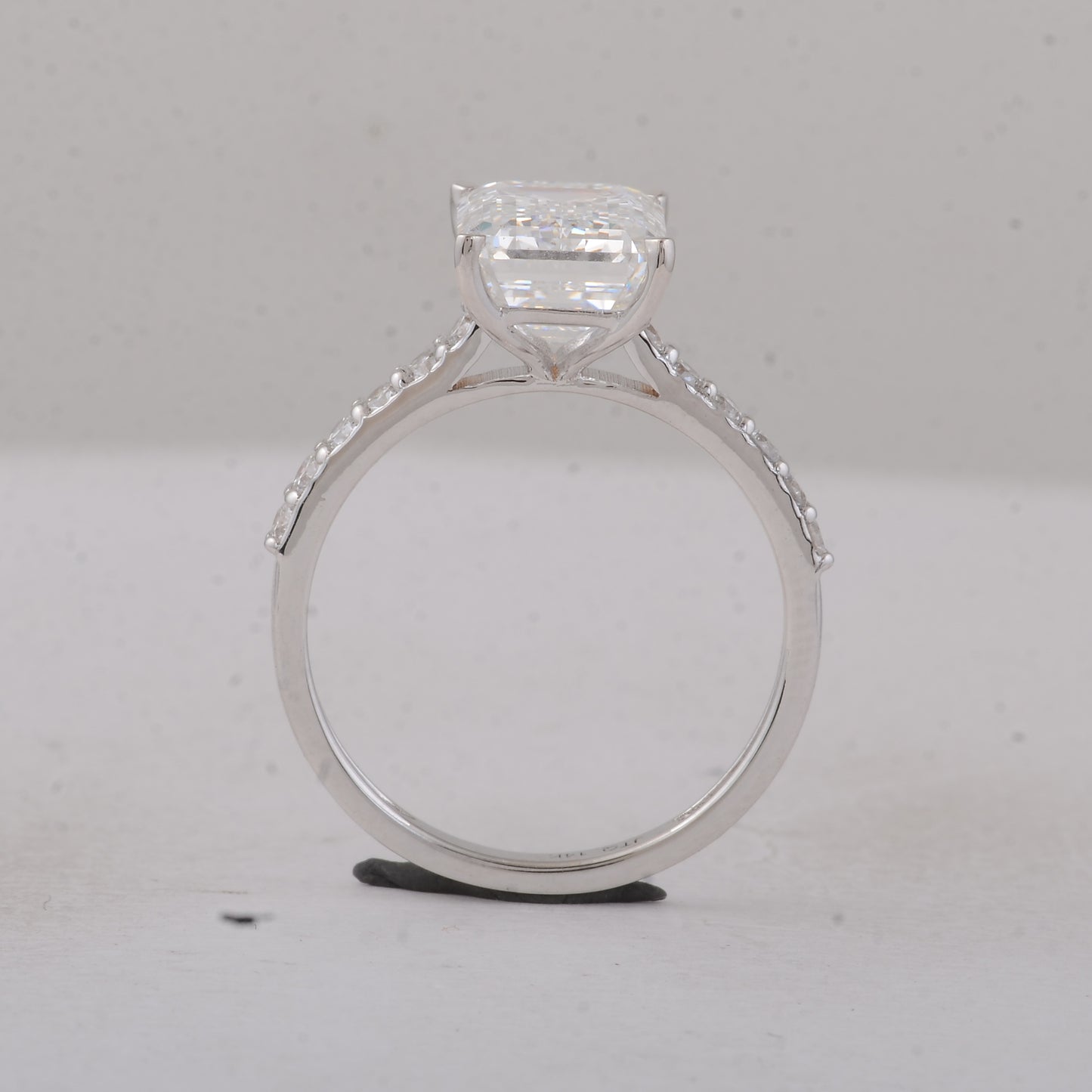 4.32 Carats Lab Grown Diamond 14K Gold Ring