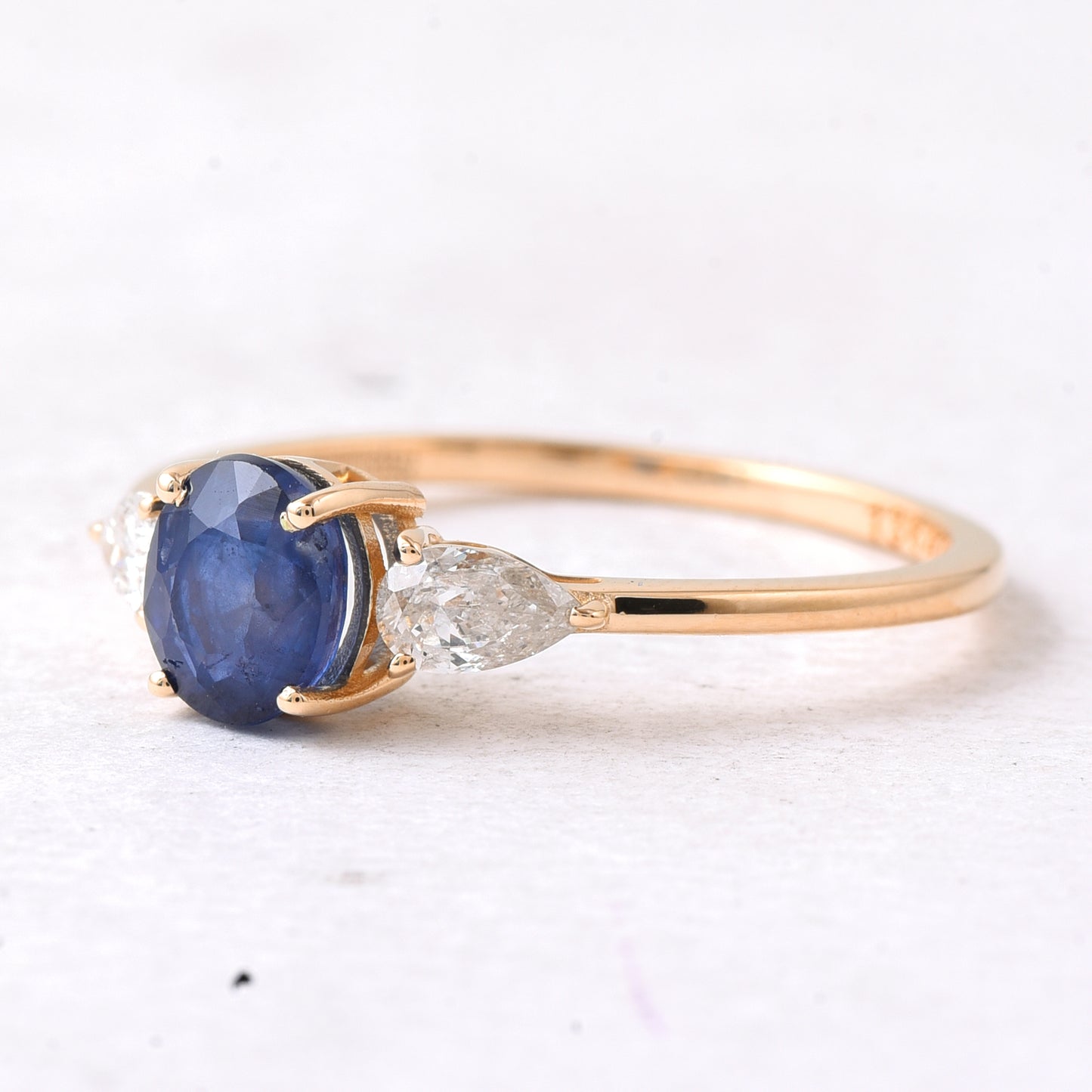 1.40 Ct Oval Mixed Cut Natural Sapphire 14K Gold Ring