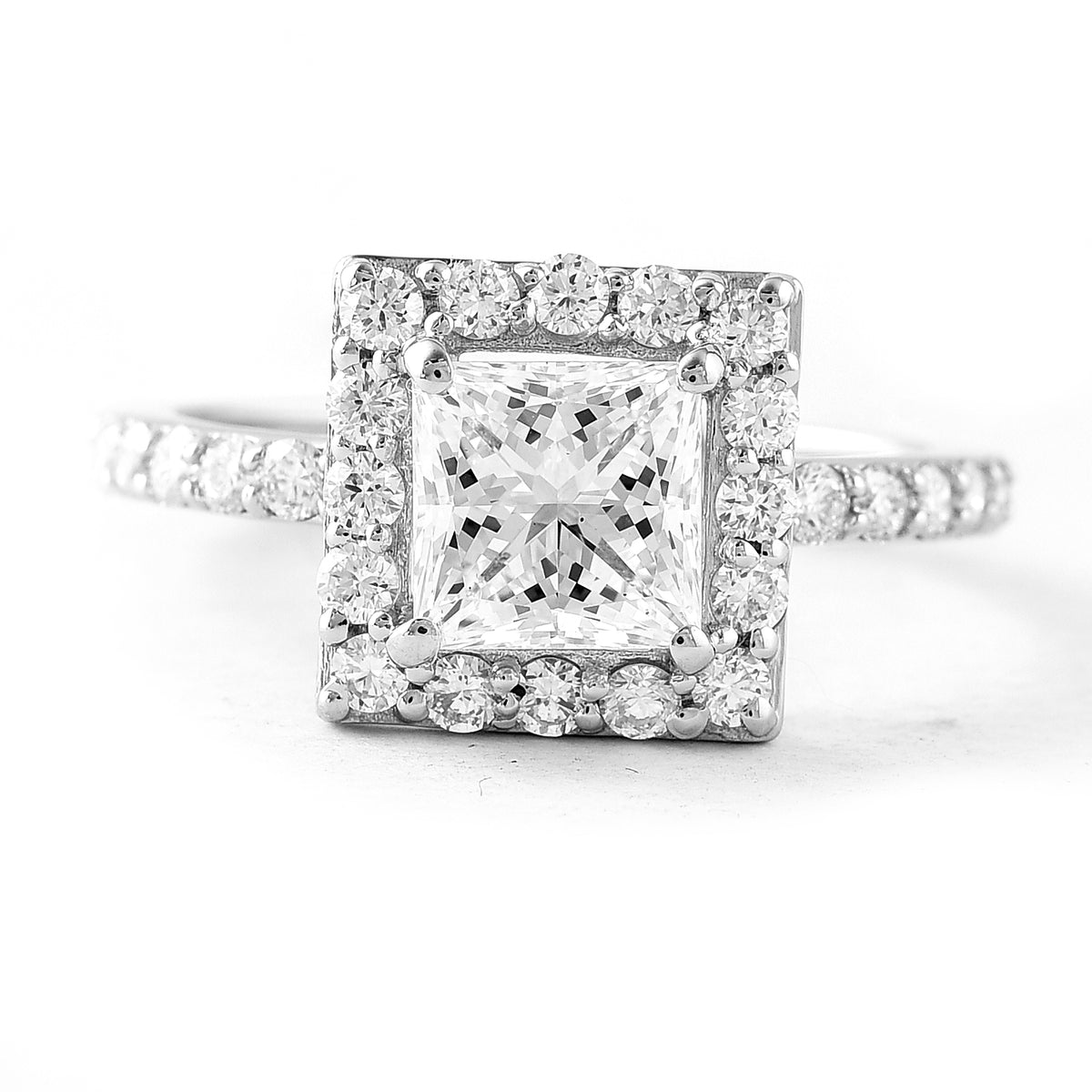 2.37 Carats Lab Grown Diamond 950 Platinum Ring