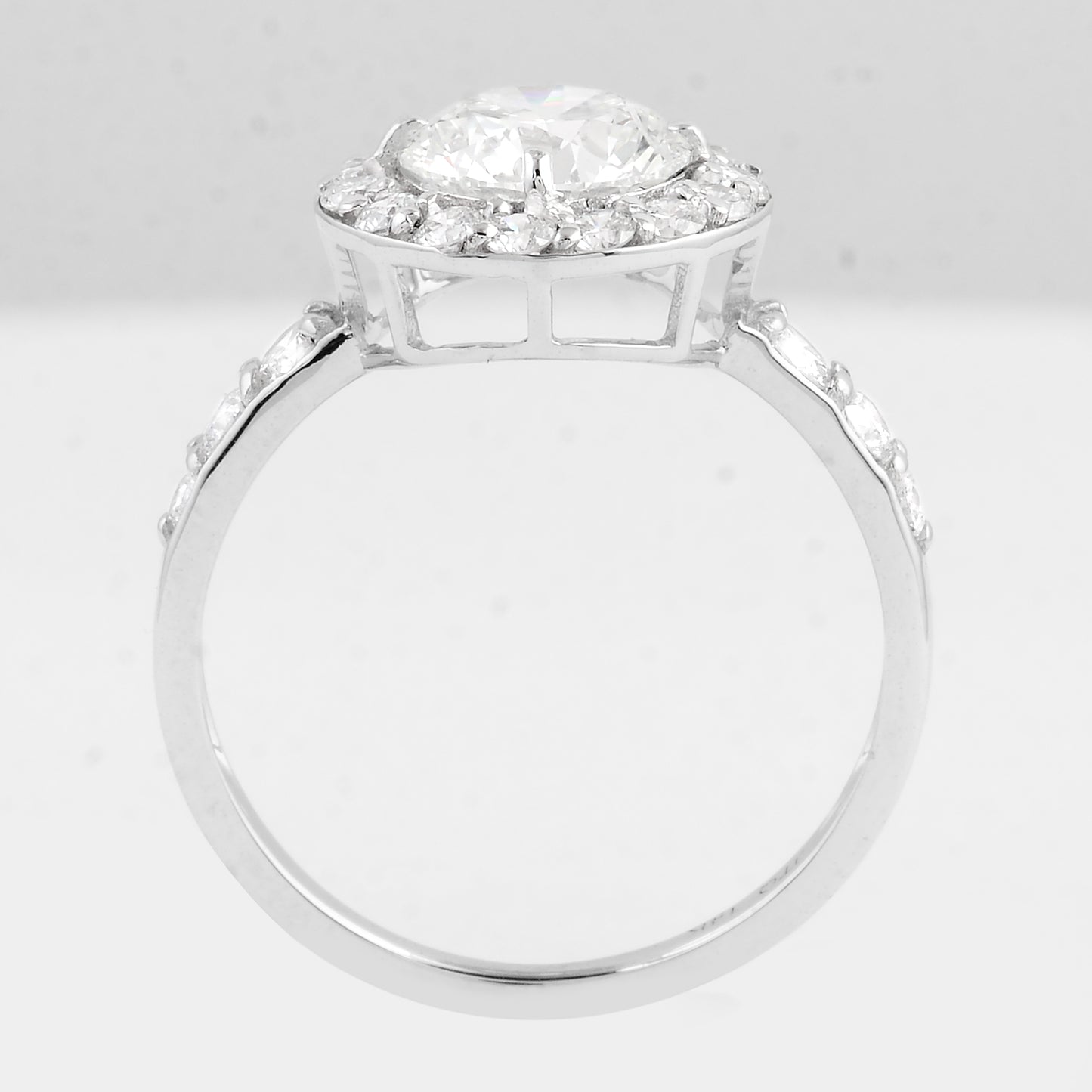 2.24 Carats Lab Grown Diamond 14K Gold Ring