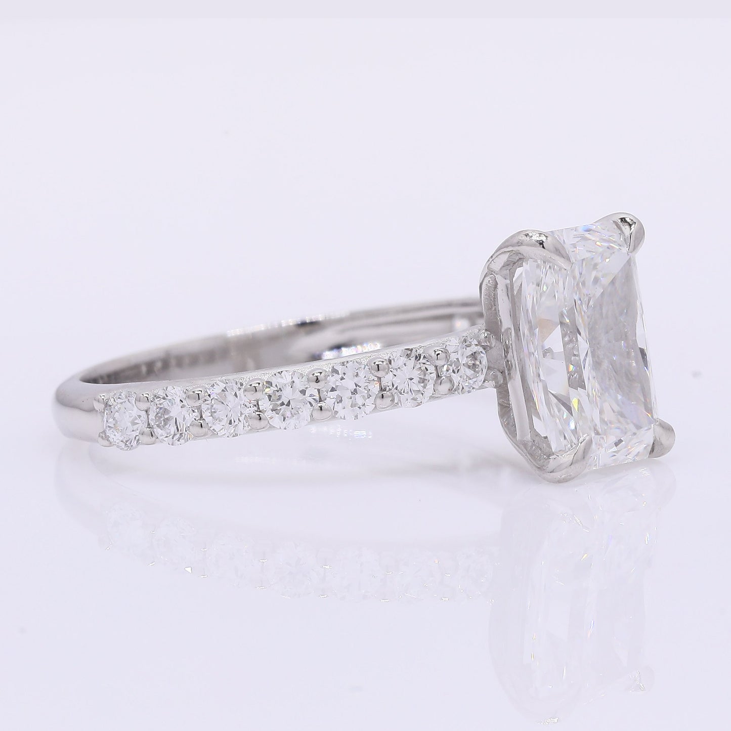 2.45 Carats Lab Grown Diamond 950 Platinum Ring