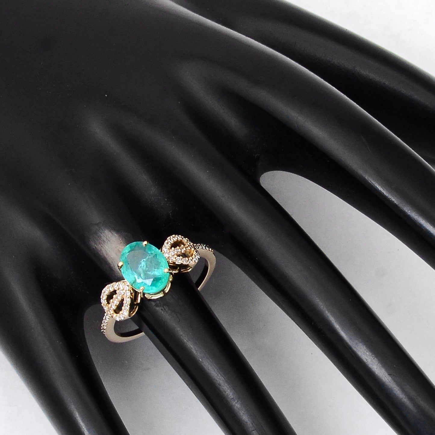 1.50 Ct Oval Mixed Cut Natural Emerald 14K Gold Ring