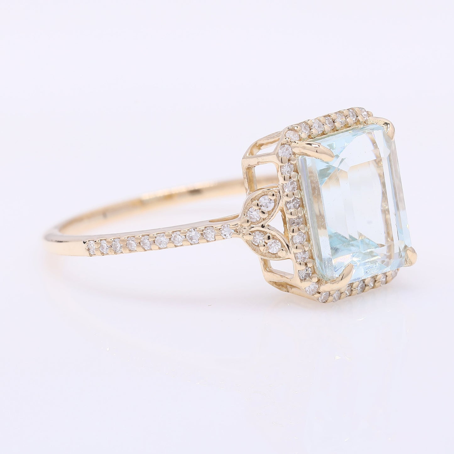 2.63 Ct Octagon Step Cut Natural Aquamarine 14K Gold Ring