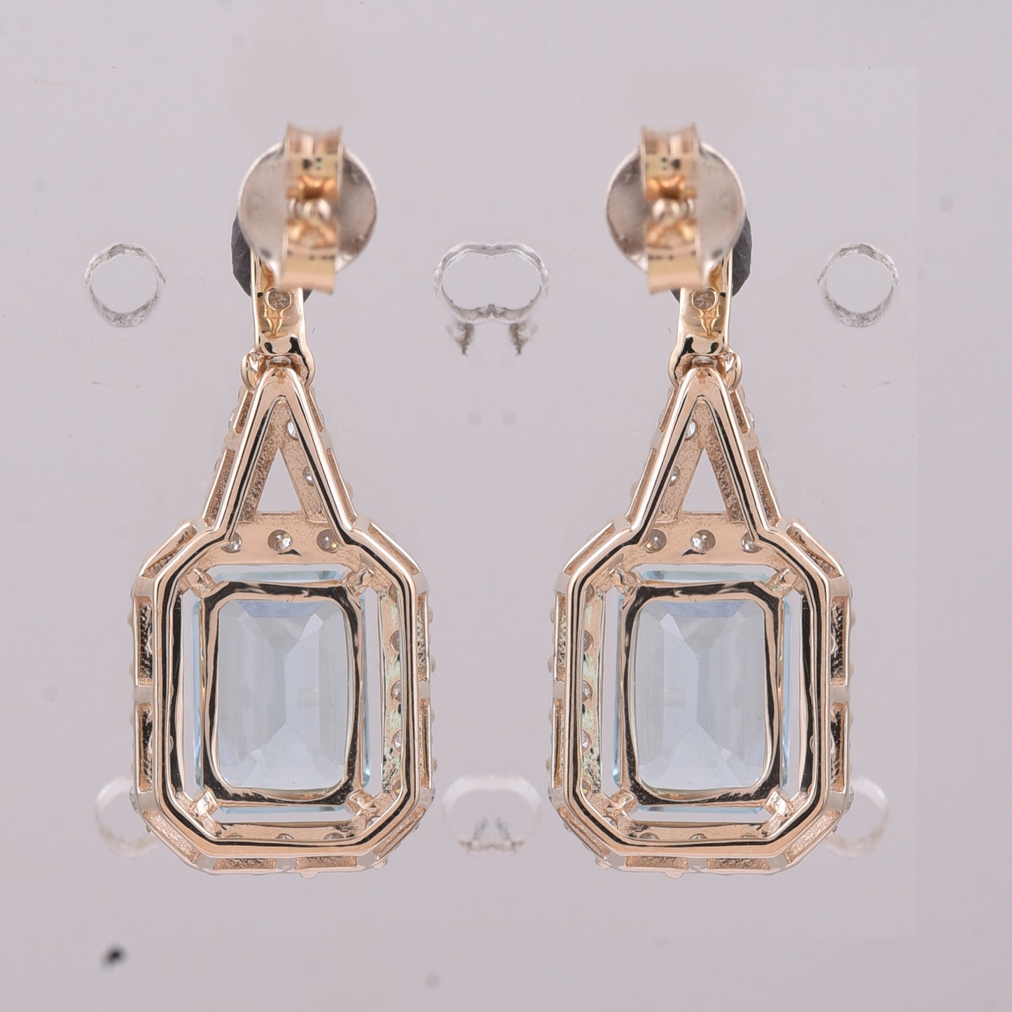 3.90 Ct Octagon Aquamarine 9K Gold Earrings