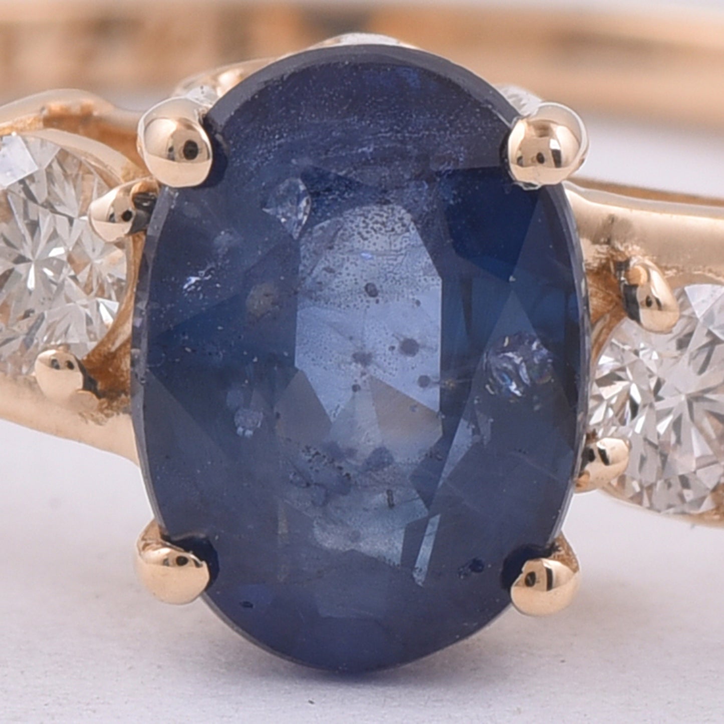 1.20 Ct Oval Natural Sapphire 14K Gold Ring