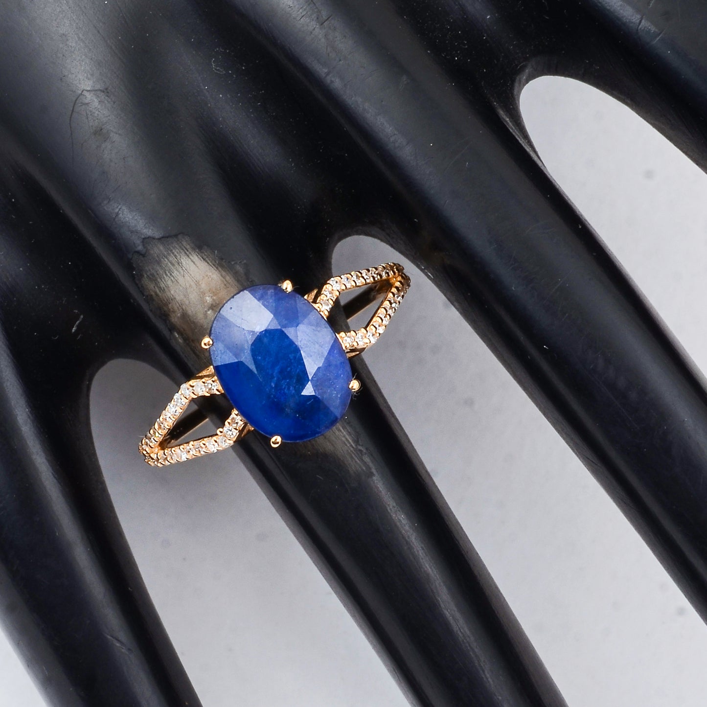 3.40 Ct Oval Mixed Cut Natural Sapphire 14K Gold Ring