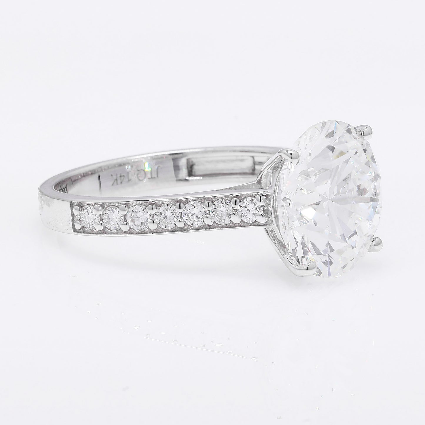 5.11 Ct Round Brilliant Lab Grown Diamond 14K Gold Ring