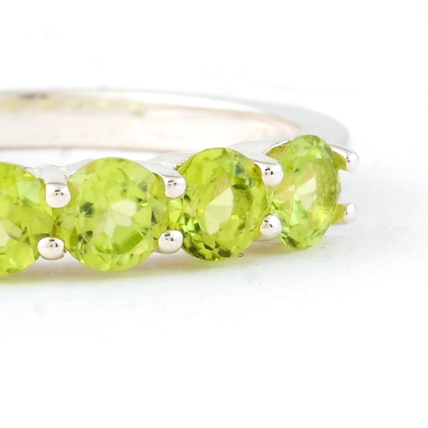 1.57 Ct Round Peridot, 925 Sterling Silver Ring