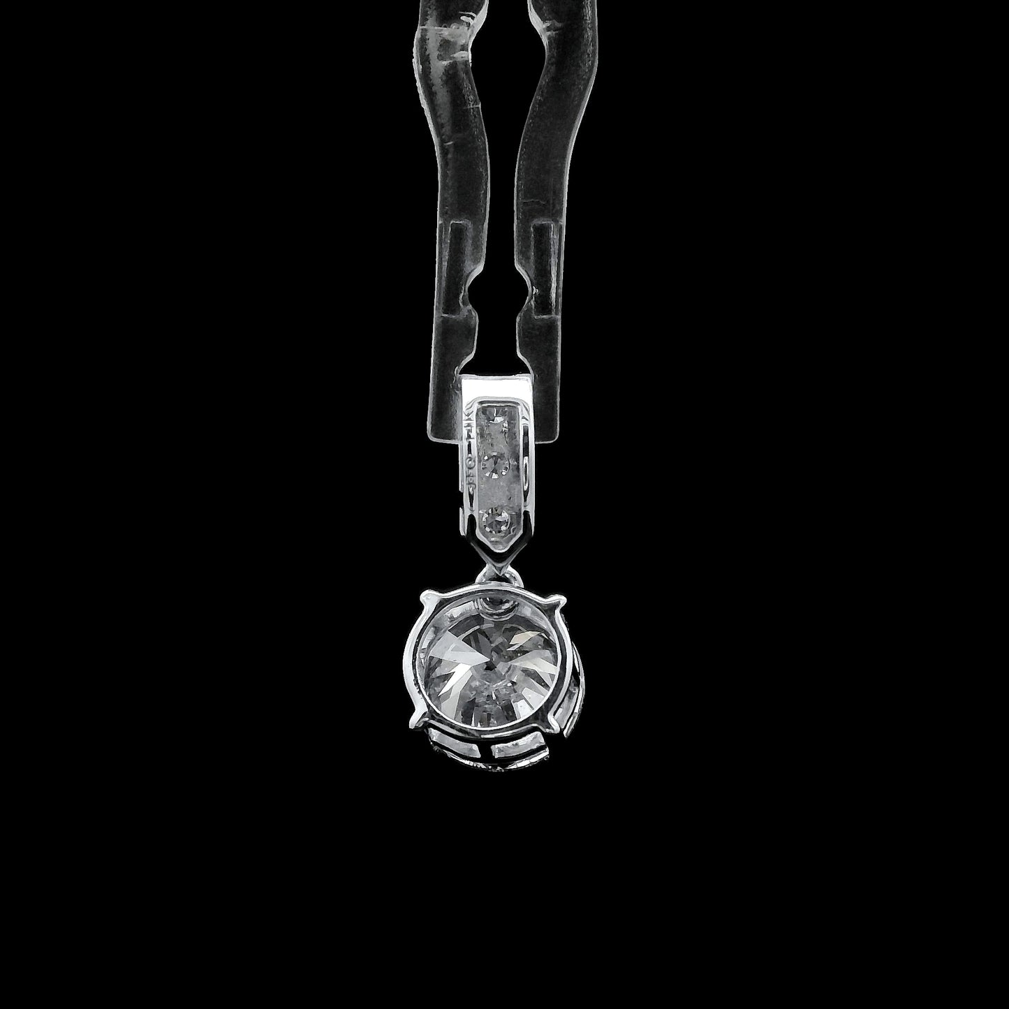 1.62 Ct Round Lab Grown Diamond 14K Gold Pendant