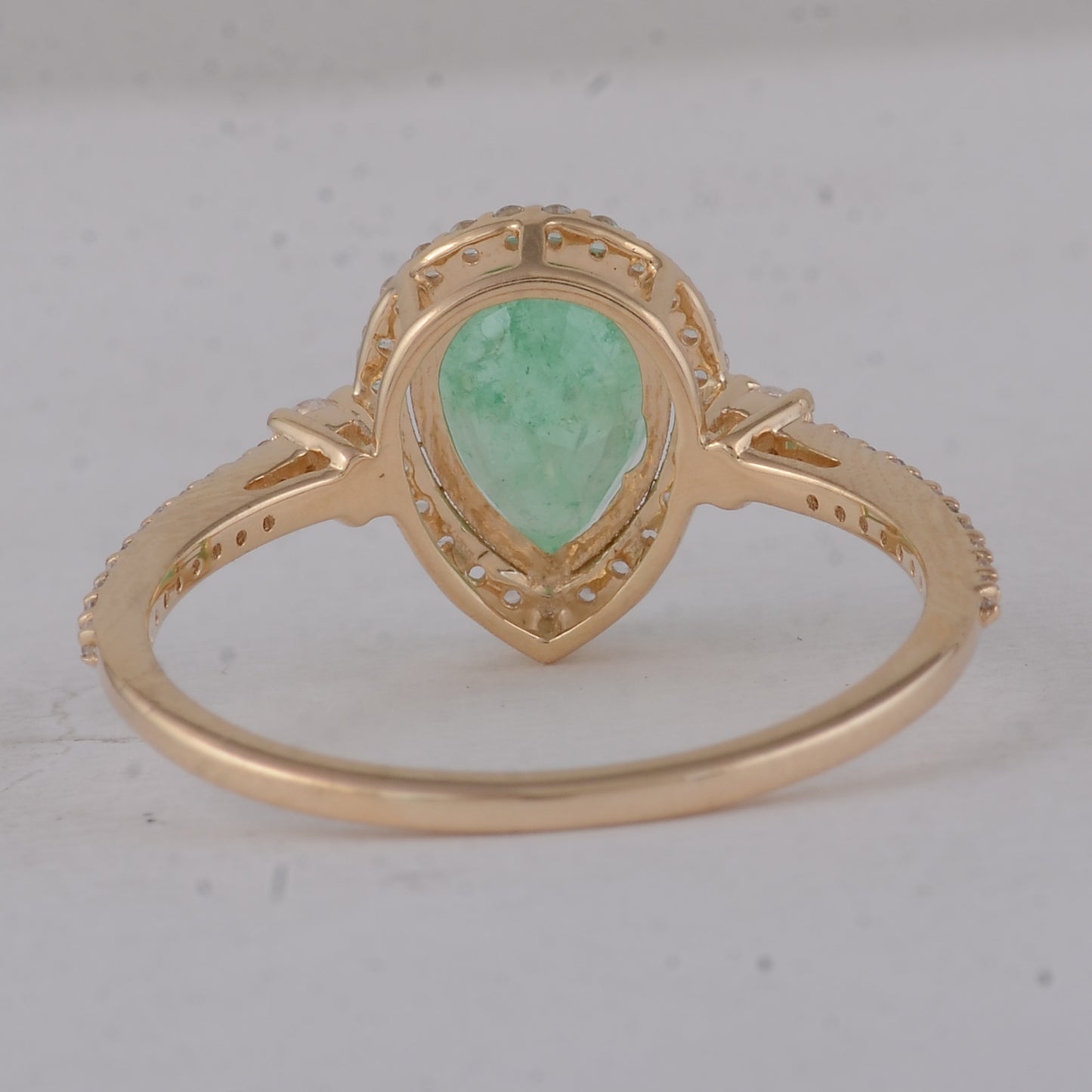 1.49 Ct Pear Emerald 9K Gold Ring