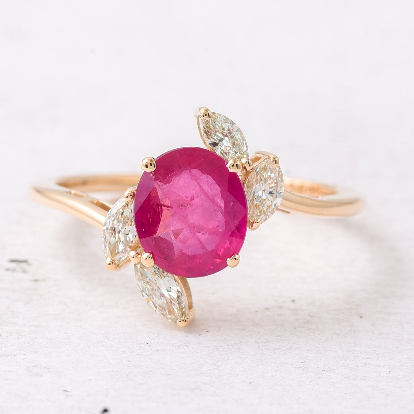 1.78 Ct Oval Ruby 14K Gold Ring