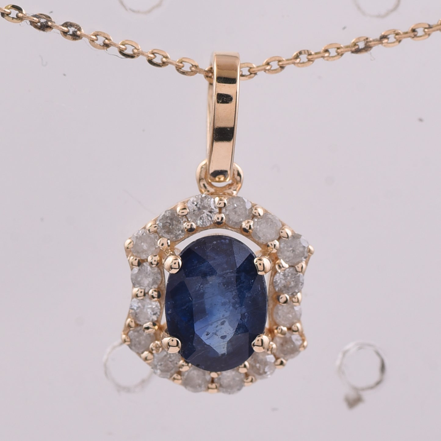 1.41 Ct Oval Blue Sapphire 9K Gold Pendant