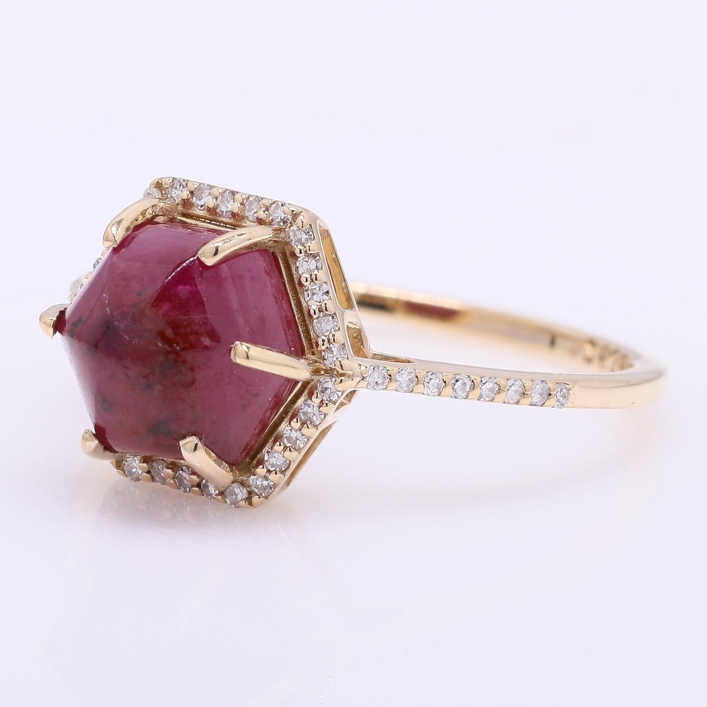 4.05 Ct Sugarloaf Natural Ruby 14K Gold Ring
