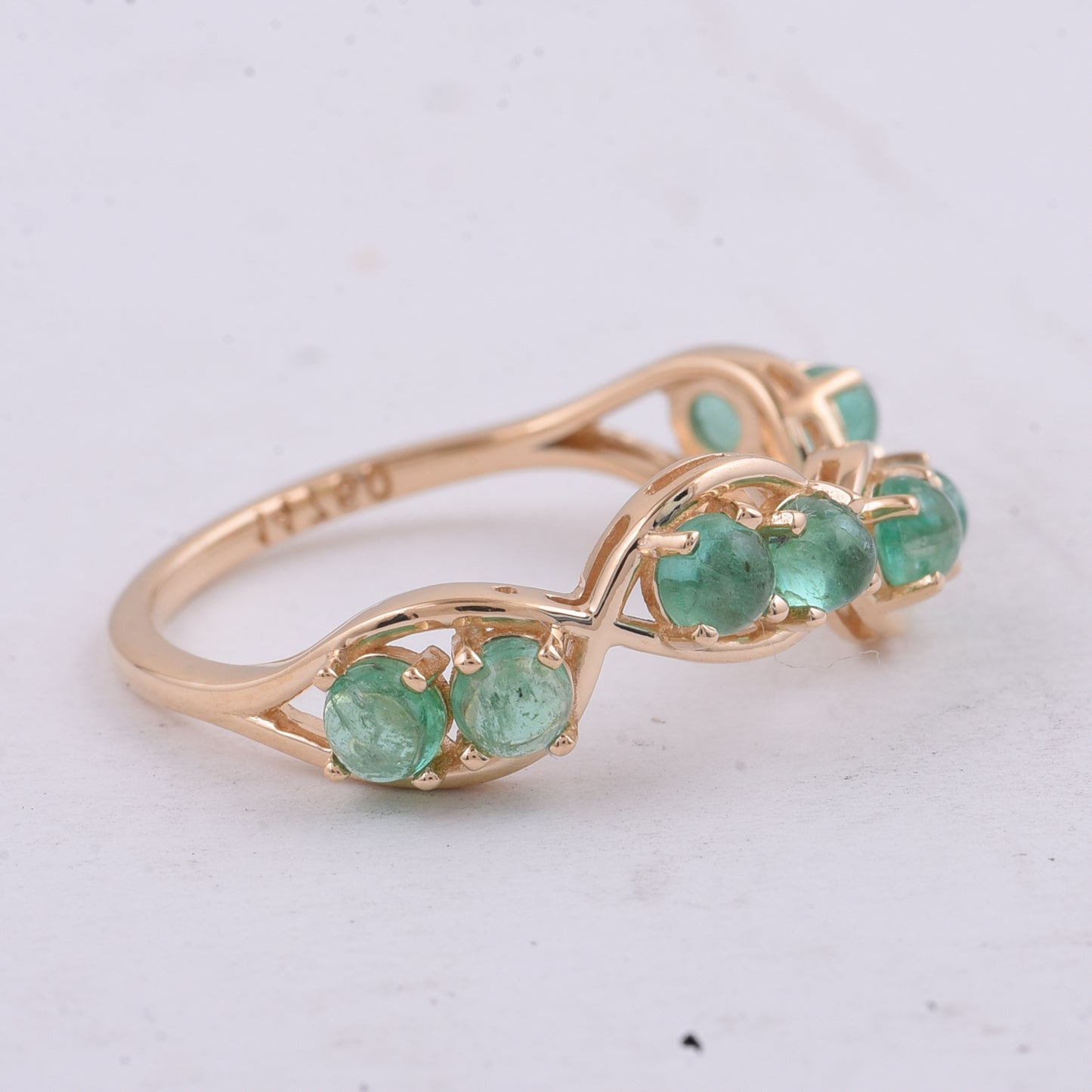 1.06 Ct Round Cabochon Cut Natural Emerald 14K Gold Ring