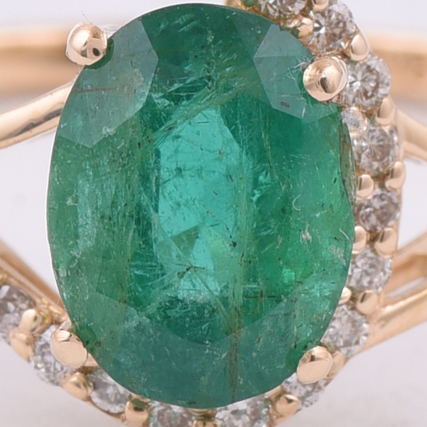 1.76 Ct Oval Natural Emerald 14K Gold Ring