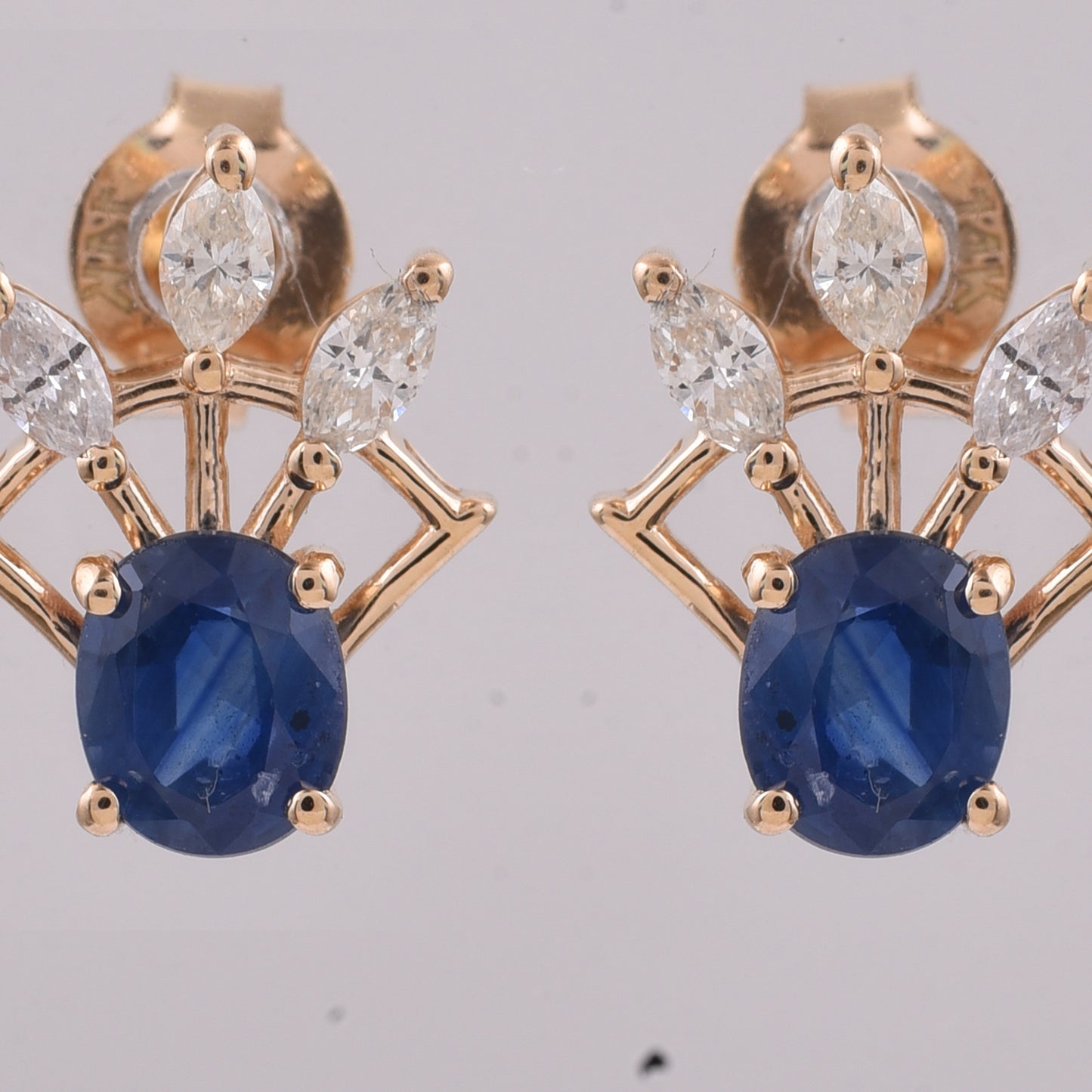 1.33 Ct Oval Natural Sapphire 14K Gold Earrings