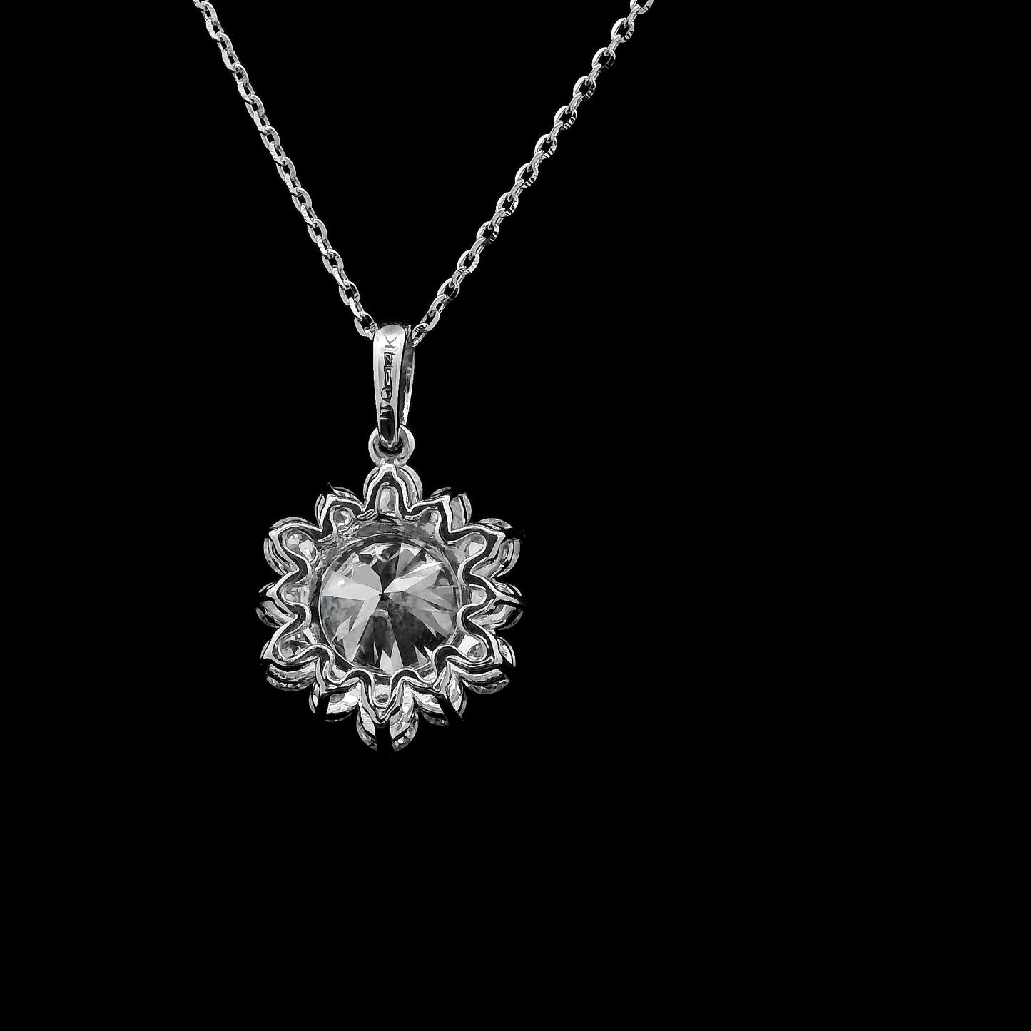 2.25 Carats Lab Grown Diamond 14K Gold Pendant