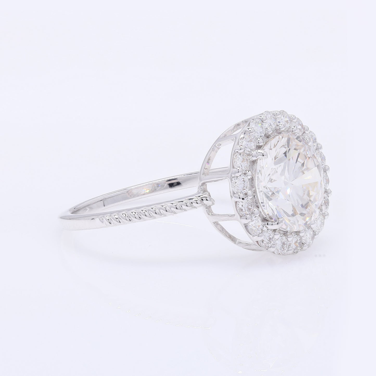 2.43 Carats Lab Grown Diamond 14K Gold Ring