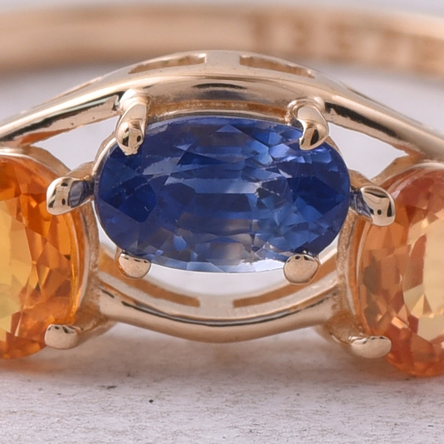 0.95 Ct Oval Natural Multi-Coloured Sapphire 14K Gold Ring