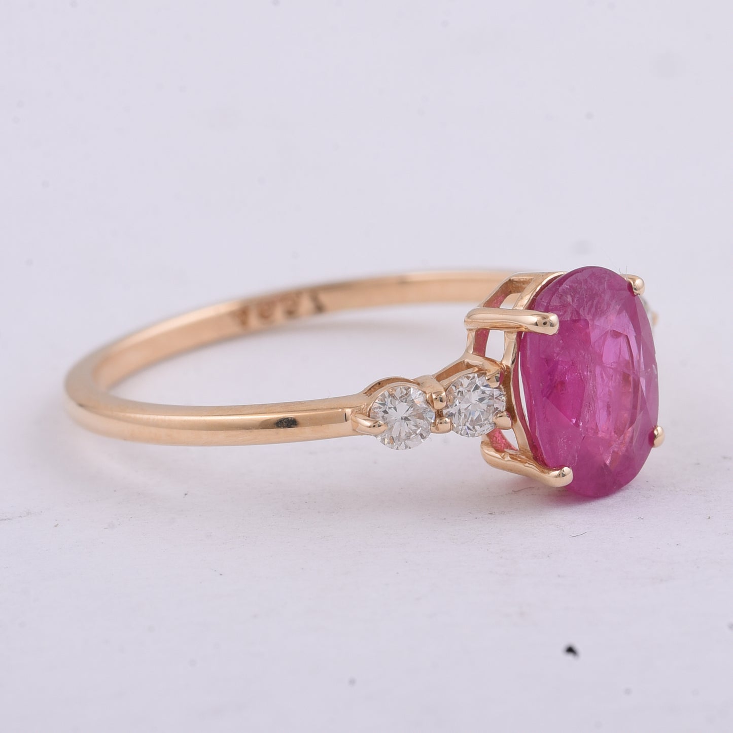 1.68 Ct Oval Natural Ruby 14K Gold Ring