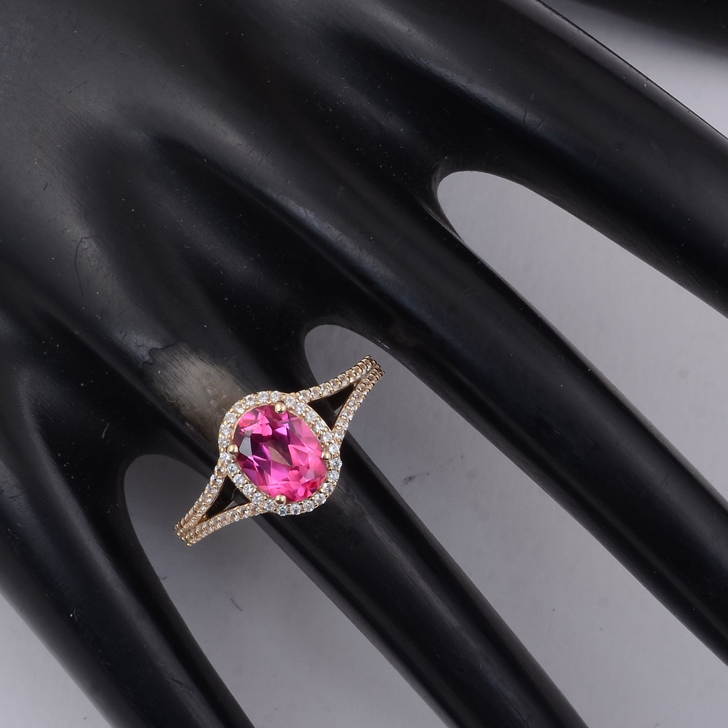 1.91 Ct Oval Pink Topaz 9K Gold Ring