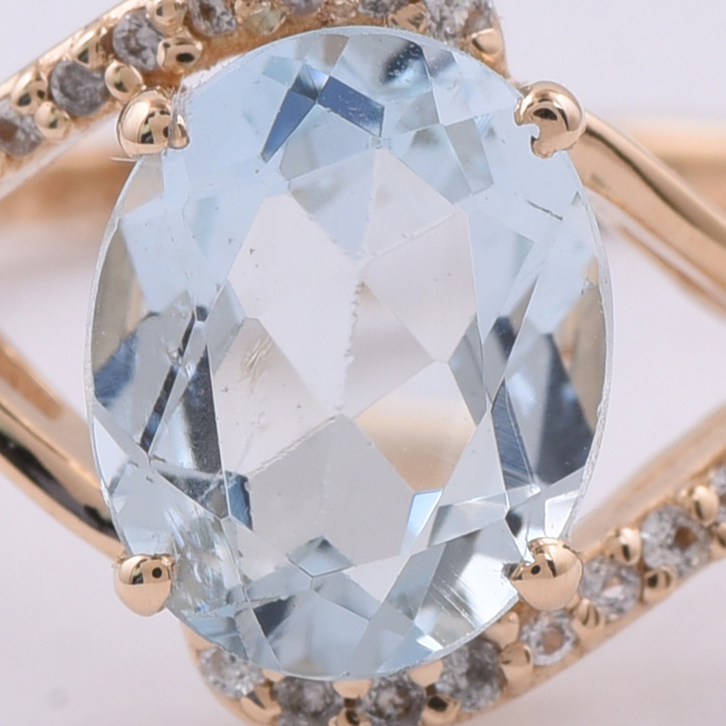 1.30 Ct Oval Natural Aquamarine 14K Gold Ring