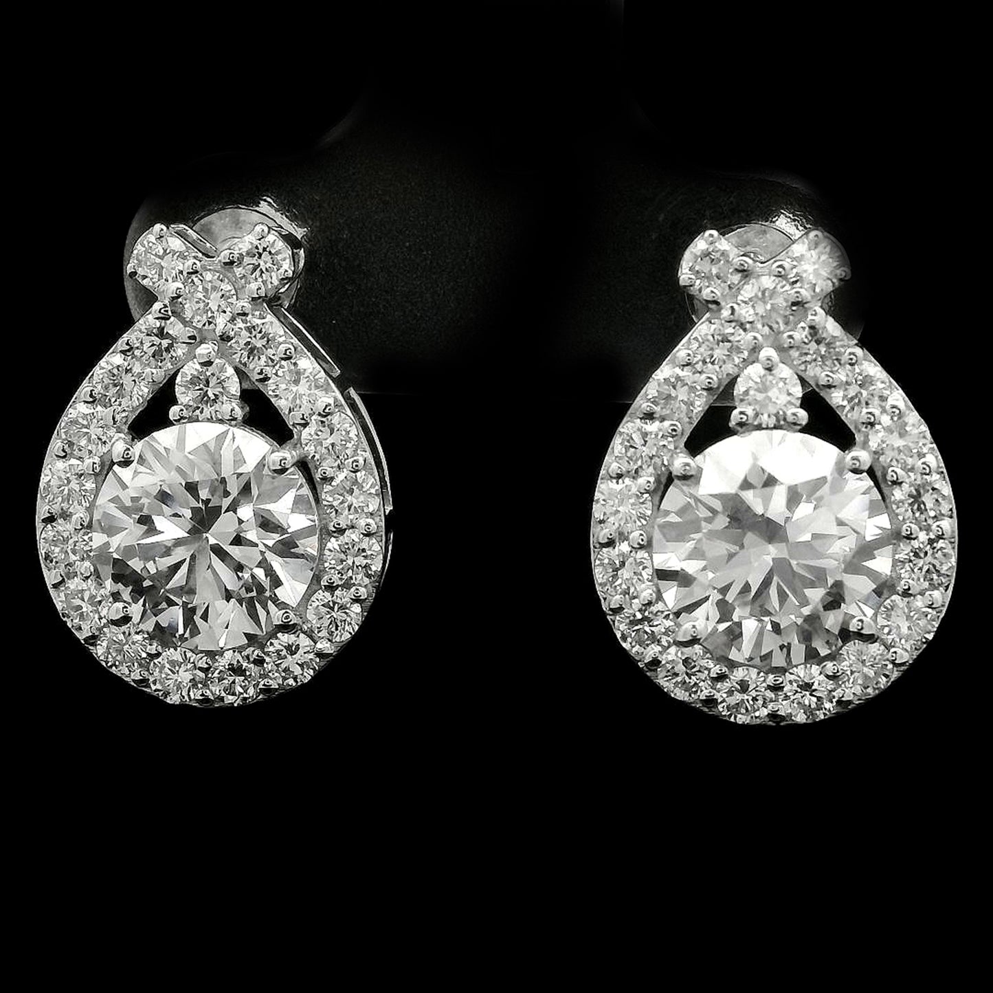 4.07 Carats Lab Grown Diamond 14K Gold Earrings