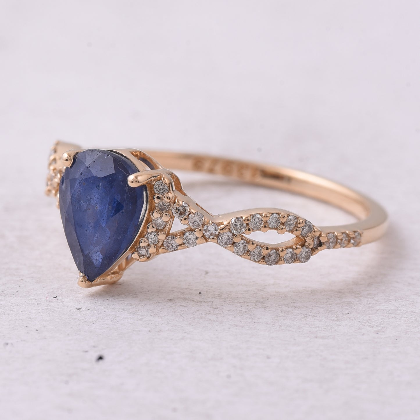 1.43 Ct Pear Mixed Cut Natural Sapphire 14K Gold Ring