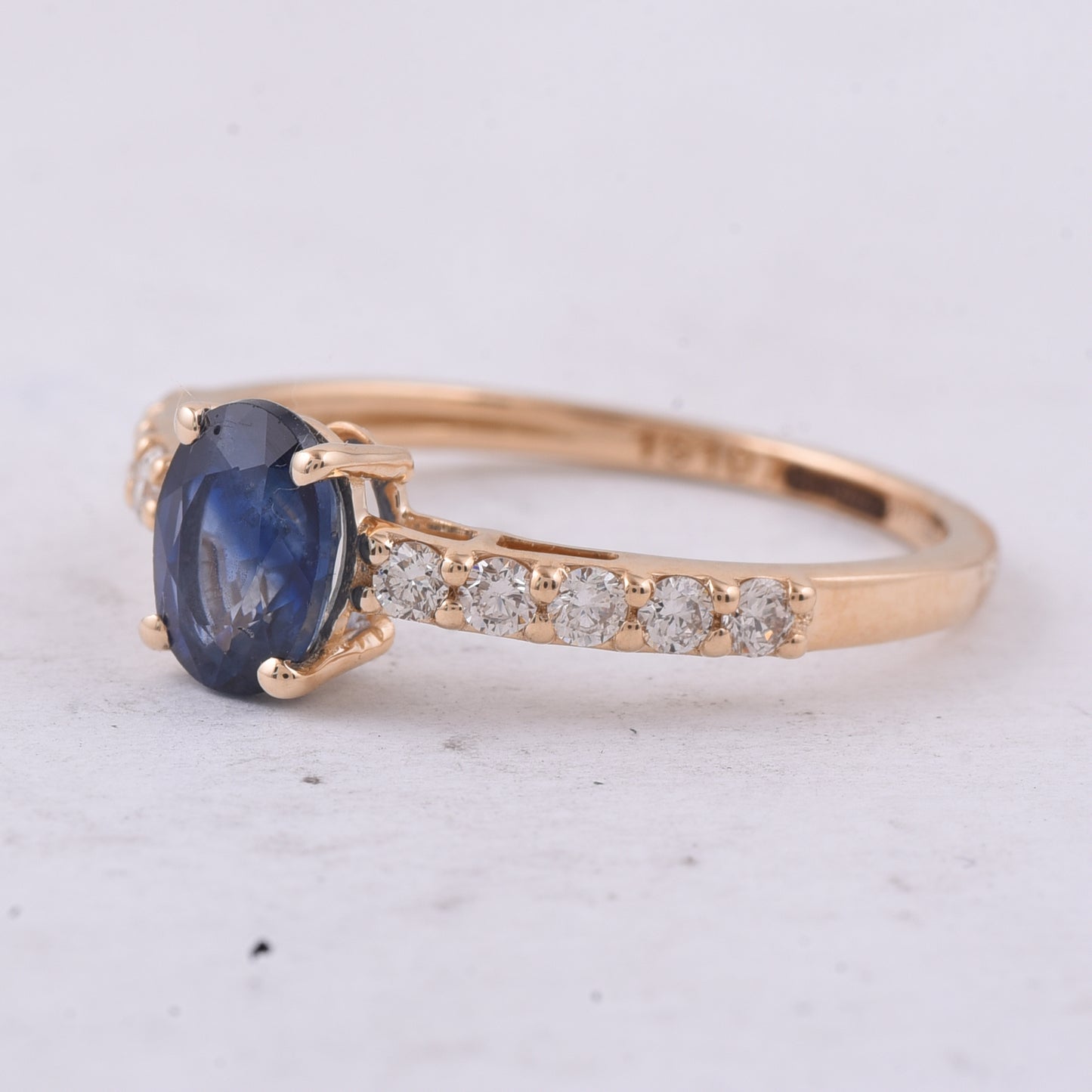 1.44 Ct Oval Natural Sapphire 14K Gold Ring