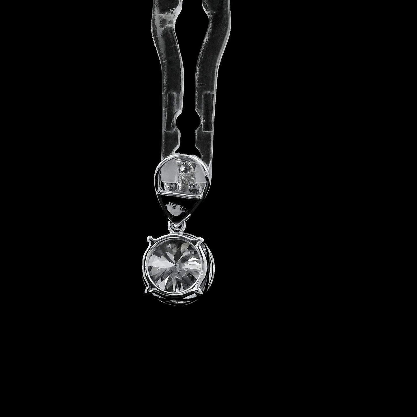 1.66 Ct Round Lab Grown Diamond 14K Gold Pendant