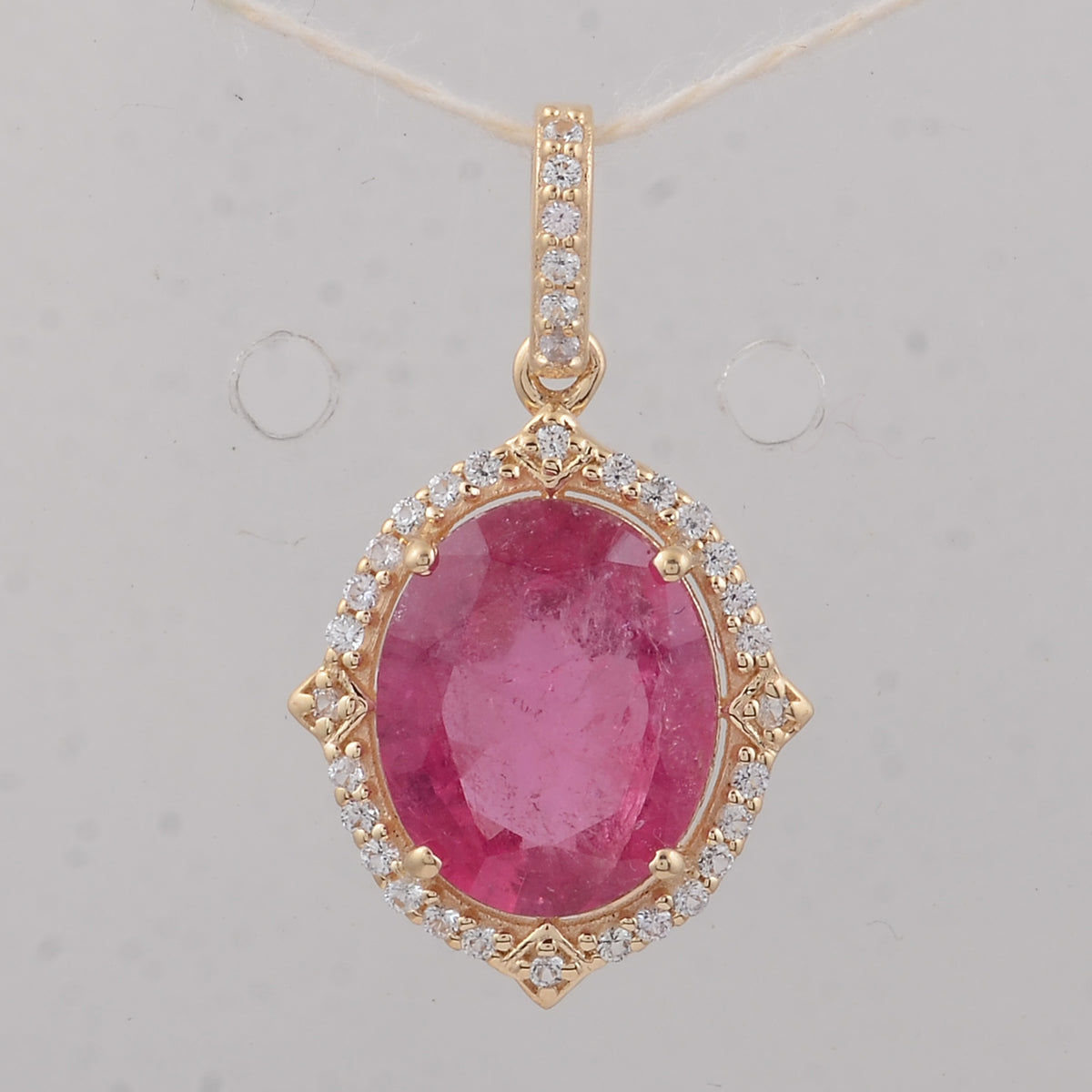 2.69 Ct Oval Tourmaline 9K Gold Pendant