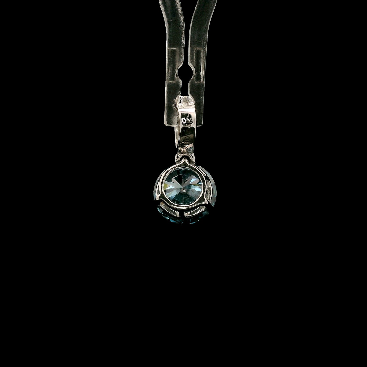 1.71 Carats Blue Lab Grown Diamond 14K Gold Pendant