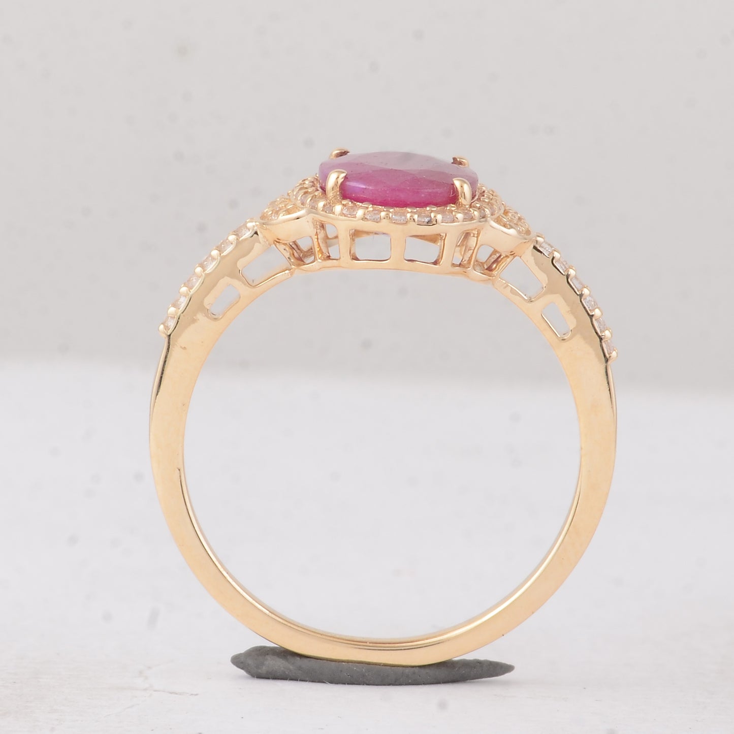 2.09 Ct Oval Ruby 9K Gold Ring