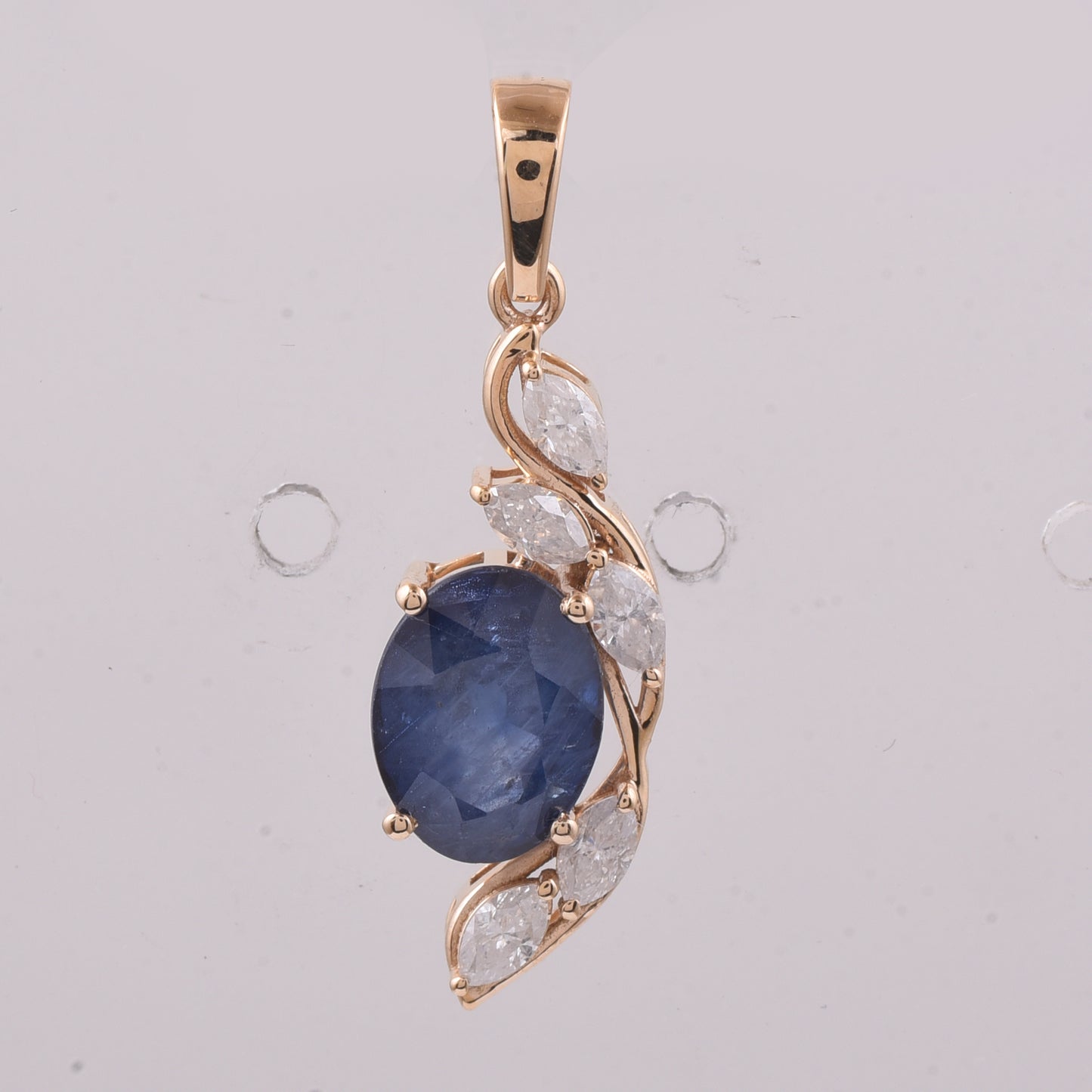 2.91 Ct Oval Natural Sapphire 14K Gold Pendant