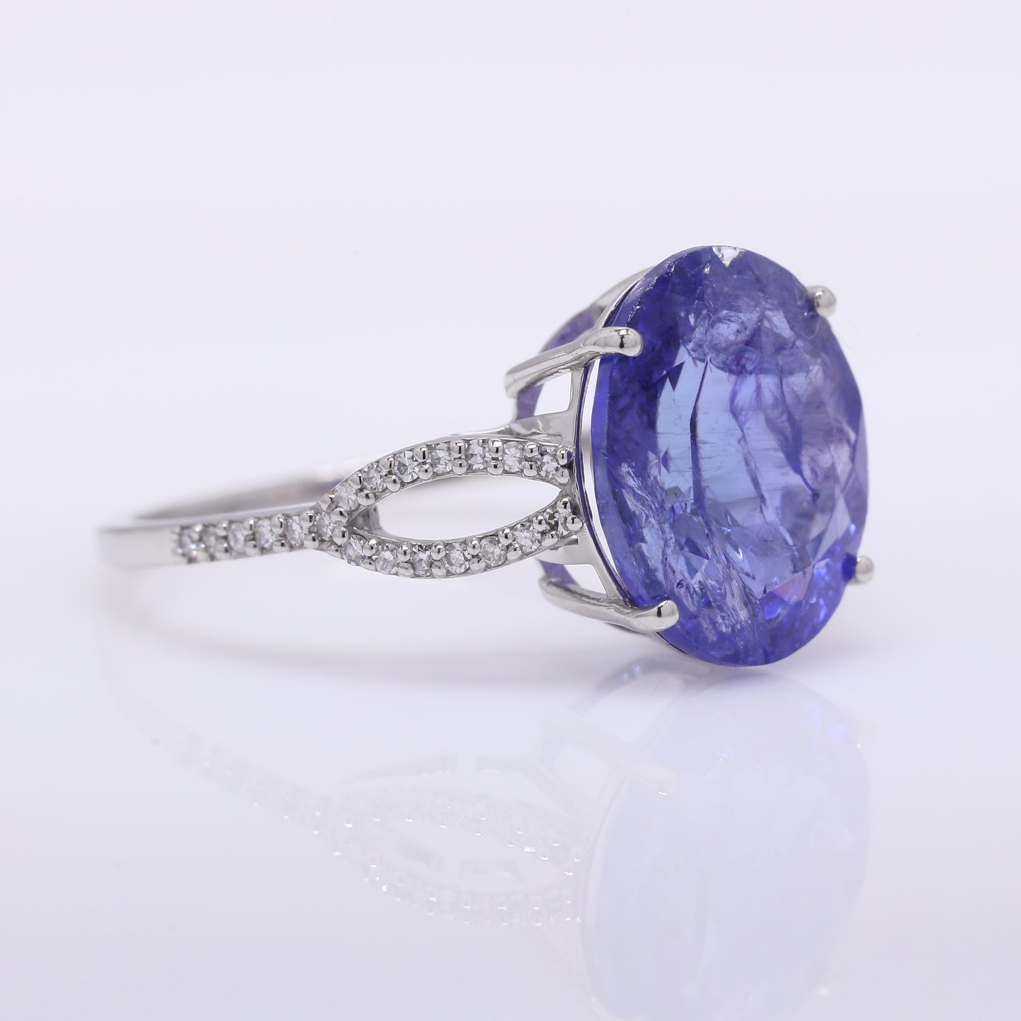 5.16 Ct Oval Mixed Cut Natural Tanzanite 950 Platinum Ring