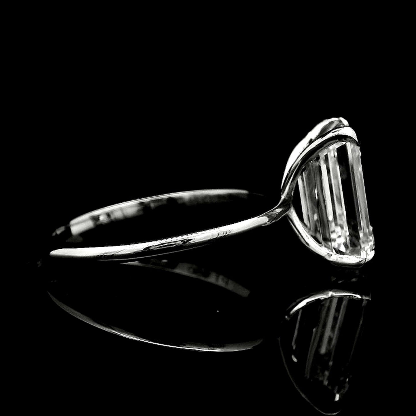 4.05 Carats Lab Grown Diamond 950 Platinum Ring