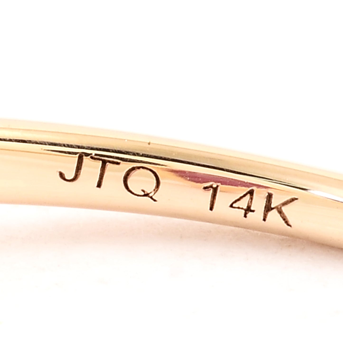 3.90 Ct Oval Ruby 14K Gold Ring