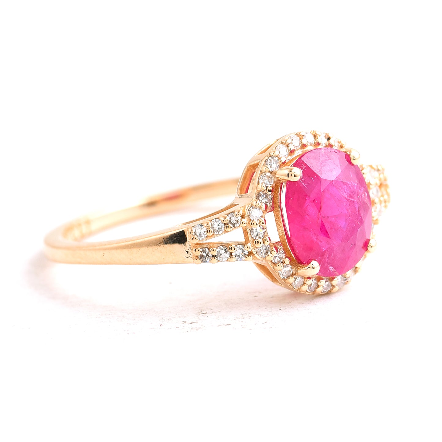 1.63 Ct Oval Ruby 14K Gold Ring