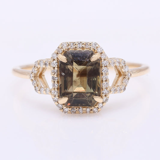 2.31 Ct Octagon Step Cut Natural Colour Change Sapphire 14K Gold Ring
