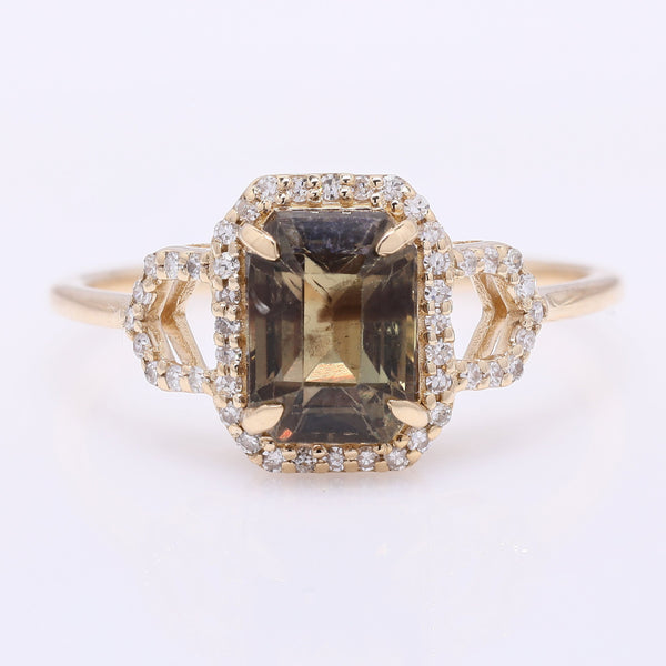 2.31 Ct Octagon Step Cut Natural Colour Change Sapphire 14K Gold Ring