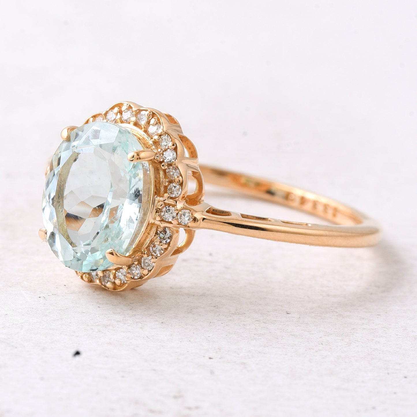 1.89 Ct Oval Mixed Cut Natural Aquamarine 14K Gold Ring