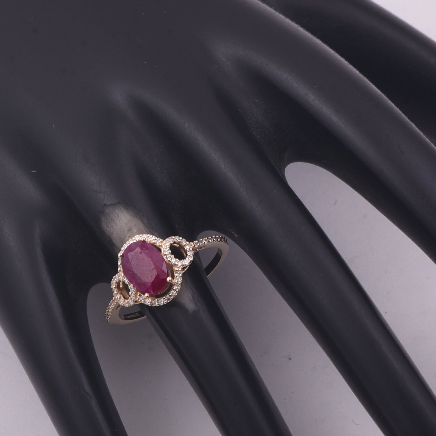 1.88 Ct Oval Mixed Cut Natural Ruby 14K Gold Ring
