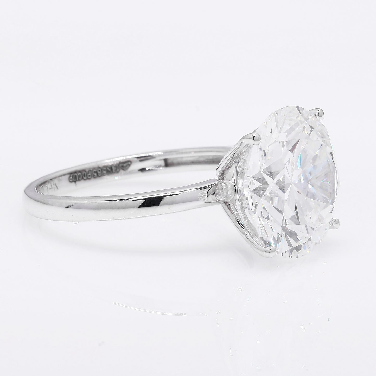 5.91 Ct Round Brilliant Lab Grown Diamond 14K Gold Ring