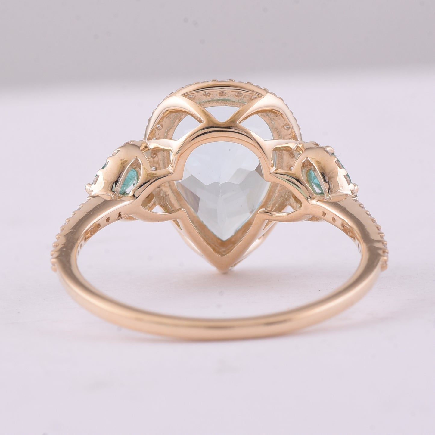 3.09 Ct Pear Aquamarine 9K Gold Ring