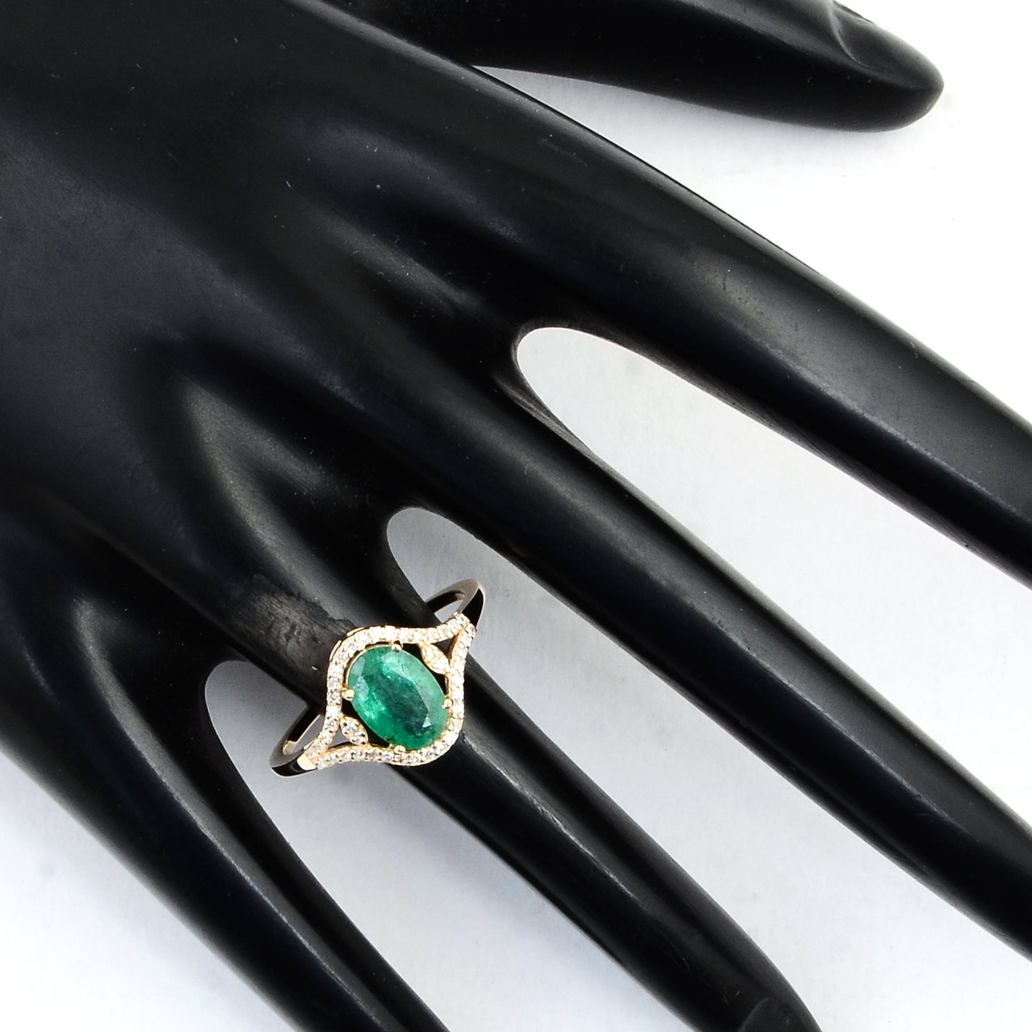 1.15 Ct Oval Mixed Cut Natural Beryl Emerald 14K Gold Ring
