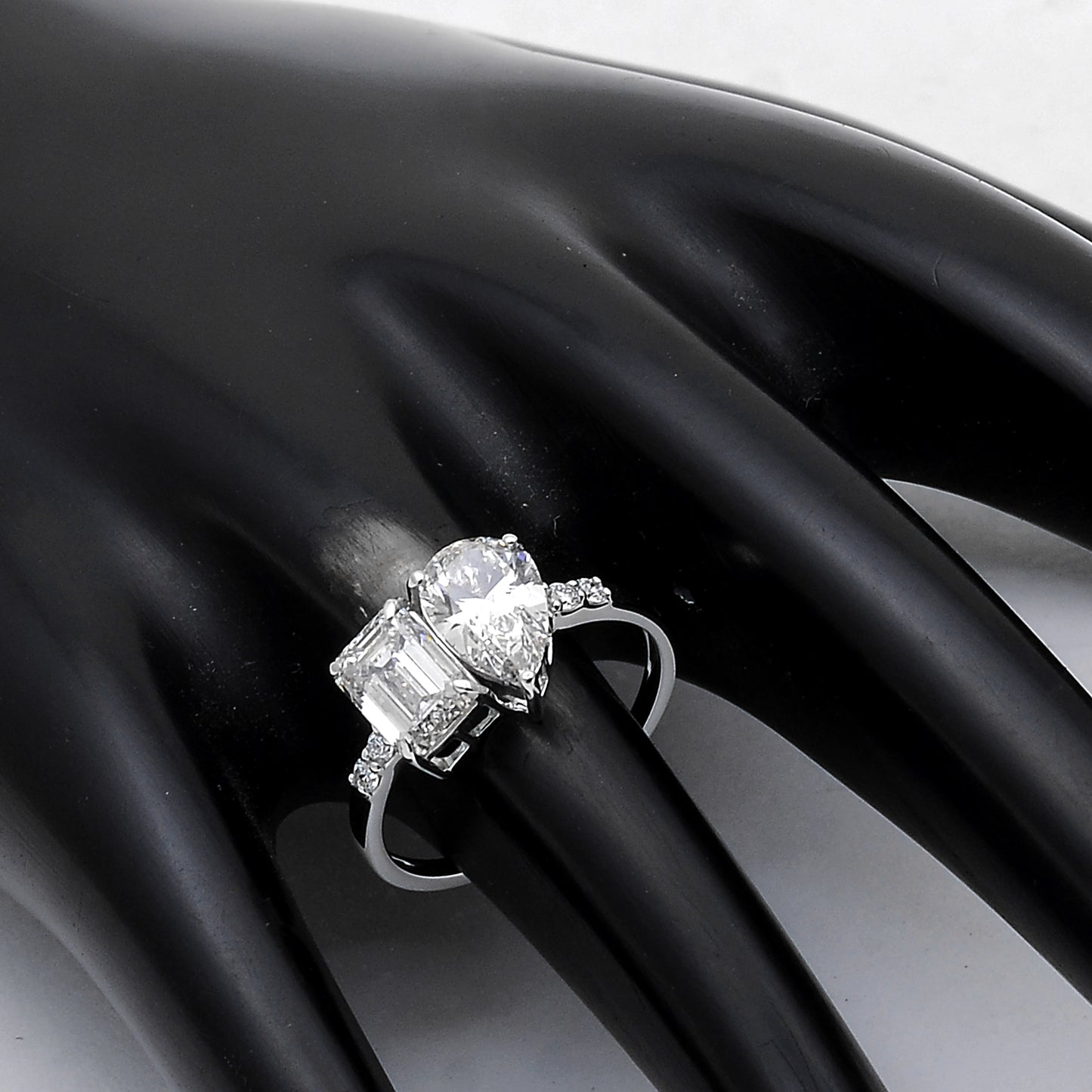2.92 Carats Lab Grown Diamond 14K Gold Ring