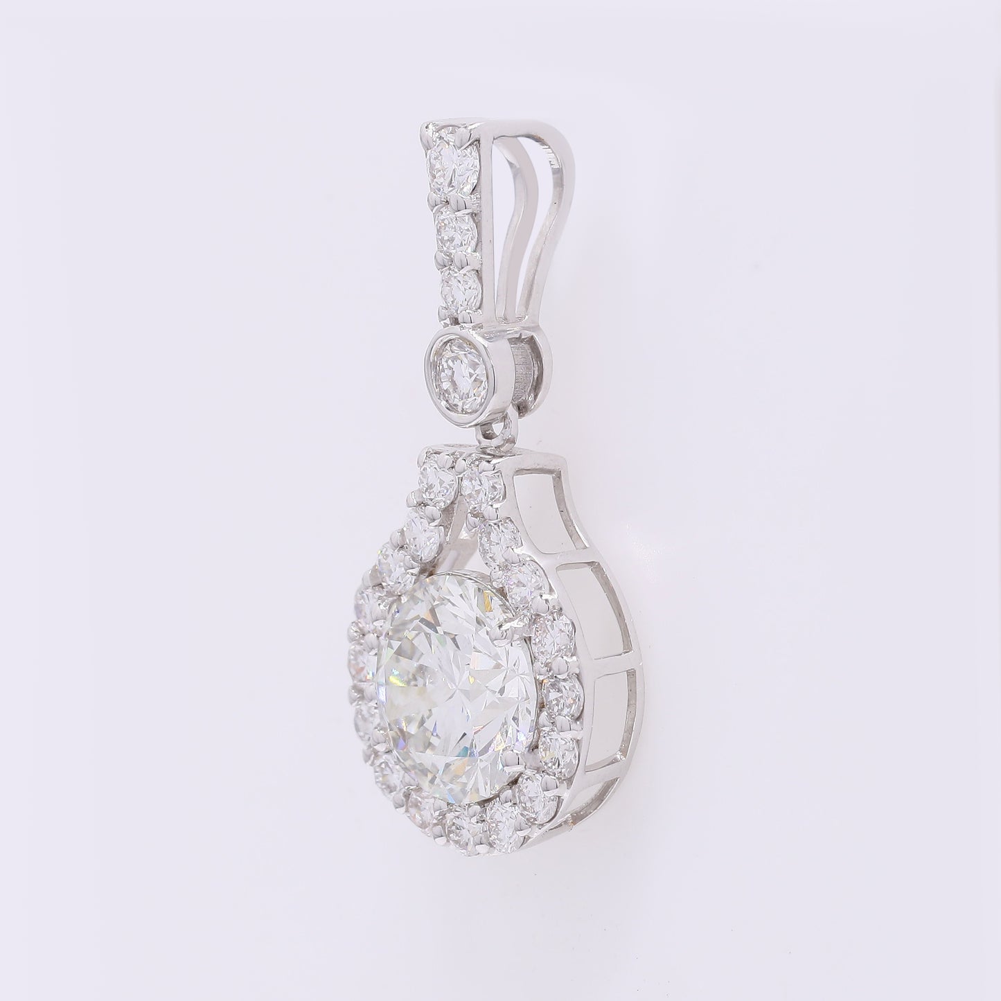 2.40 Carats Lab Grown Diamond 14K Gold Pendant