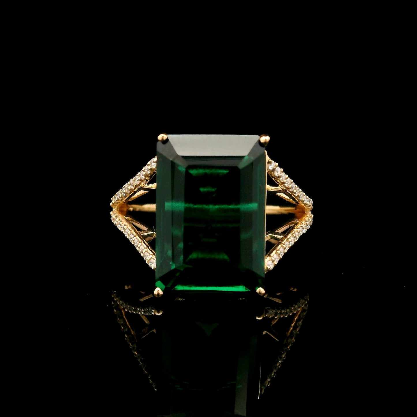 8.30 Ct Emerald Cut Lab Grown Emerald 14K Gold Ring