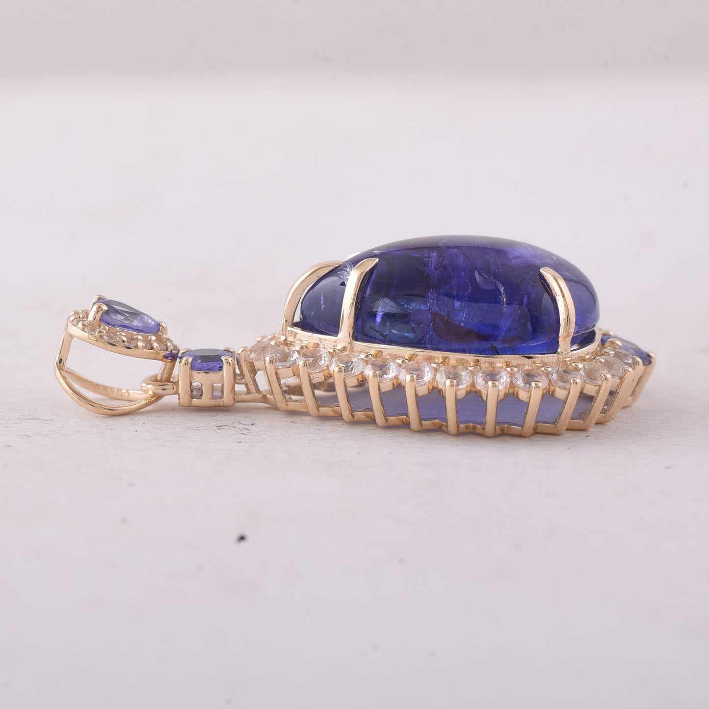 15.28 Ct Pear Tanzanite 9K Gold Pendant